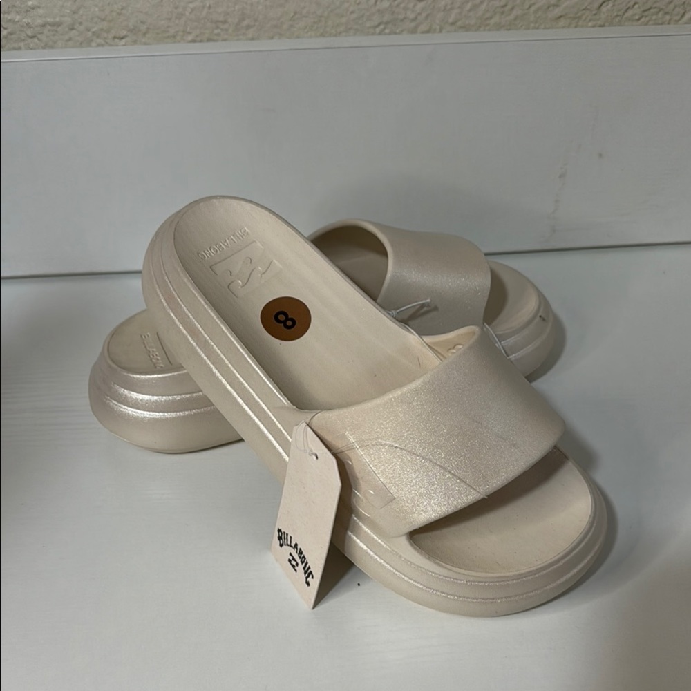 Billabong Women's Cream Slide Sandals